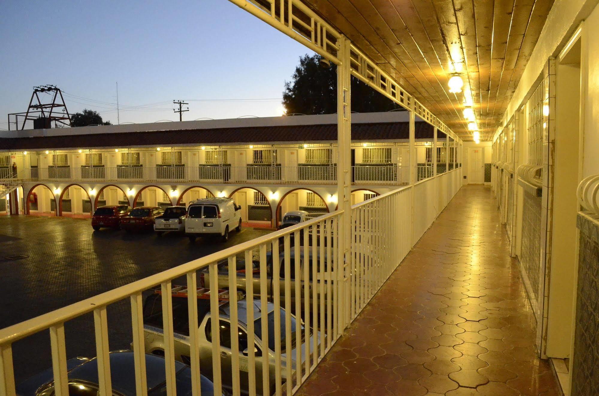 Hotel Boulevard מקסיקלי מראה חיצוני תמונה